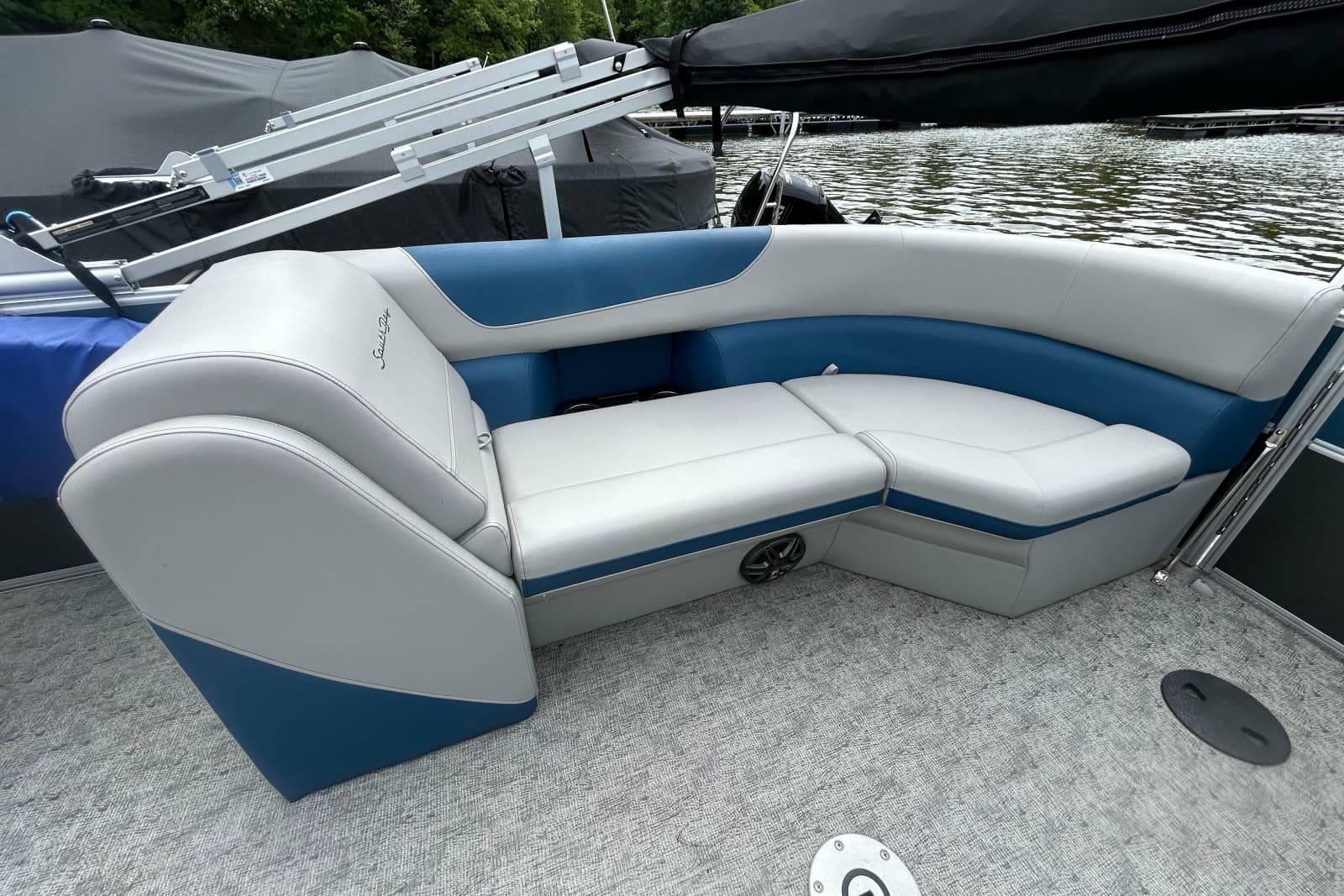 2025 South Bay Pontoon - Photo 9