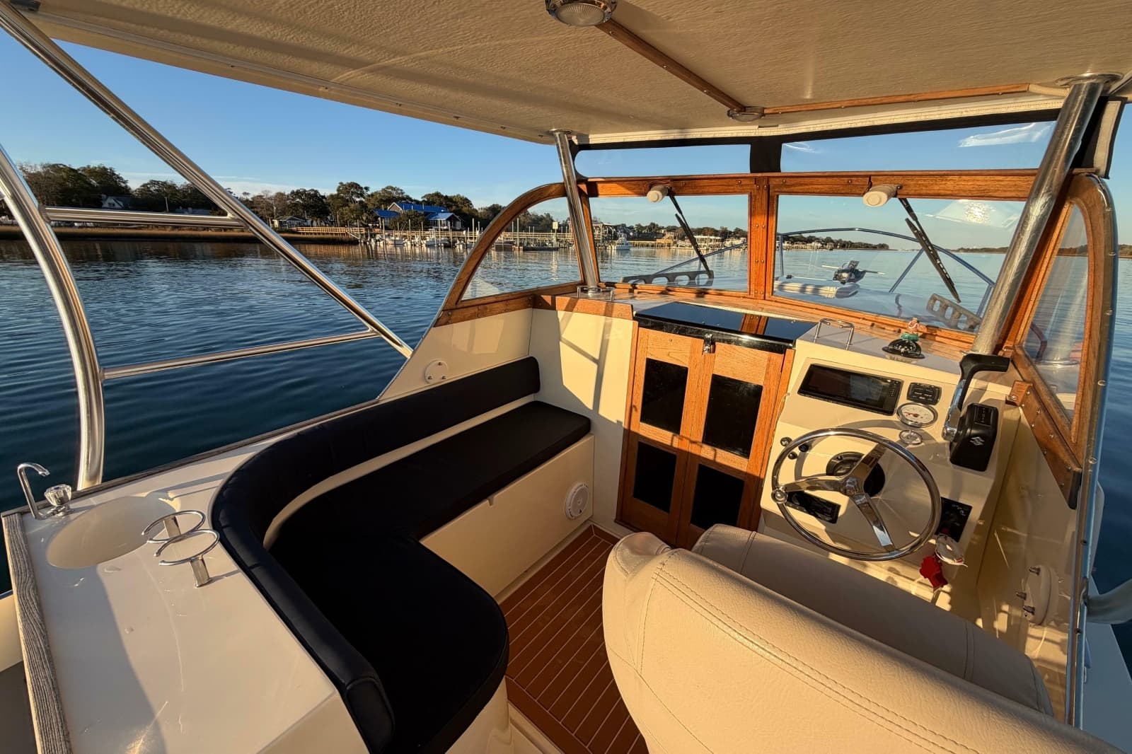2023 Seaway 24 Seafarer - Photo 9
