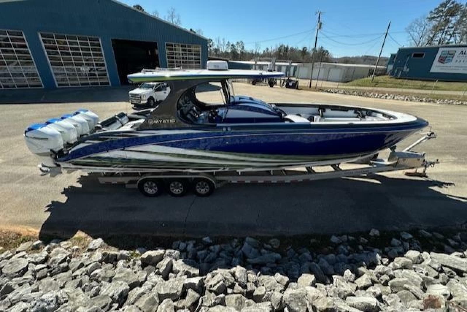 2019 Mystic M4200 - Photo 1