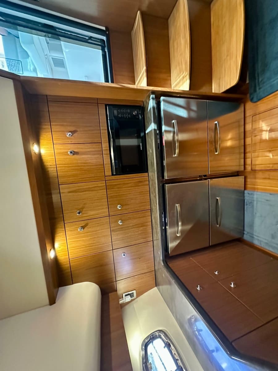 2018 Tiara Yachts 4300 Open - Photo 26