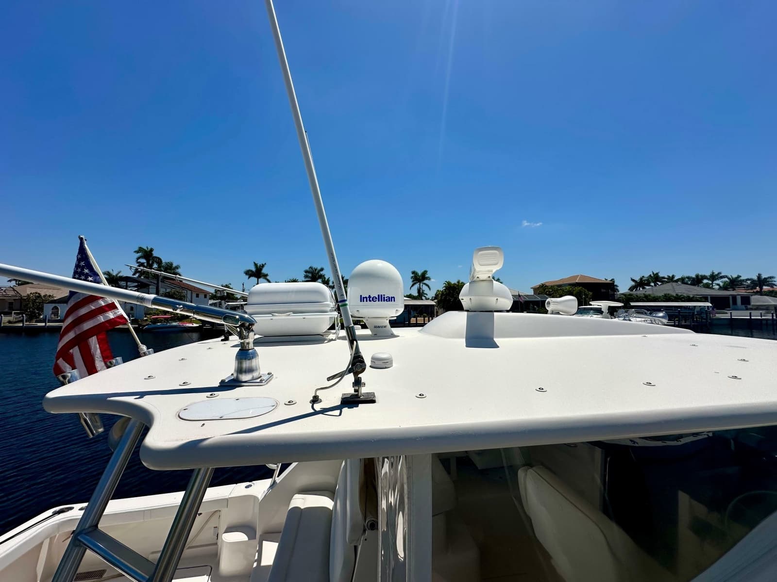 2018 Tiara Yachts 4300 Open - Photo 36