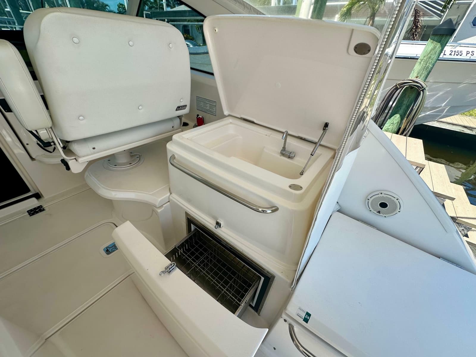 2018 Tiara Yachts 4300 Open - Photo 15