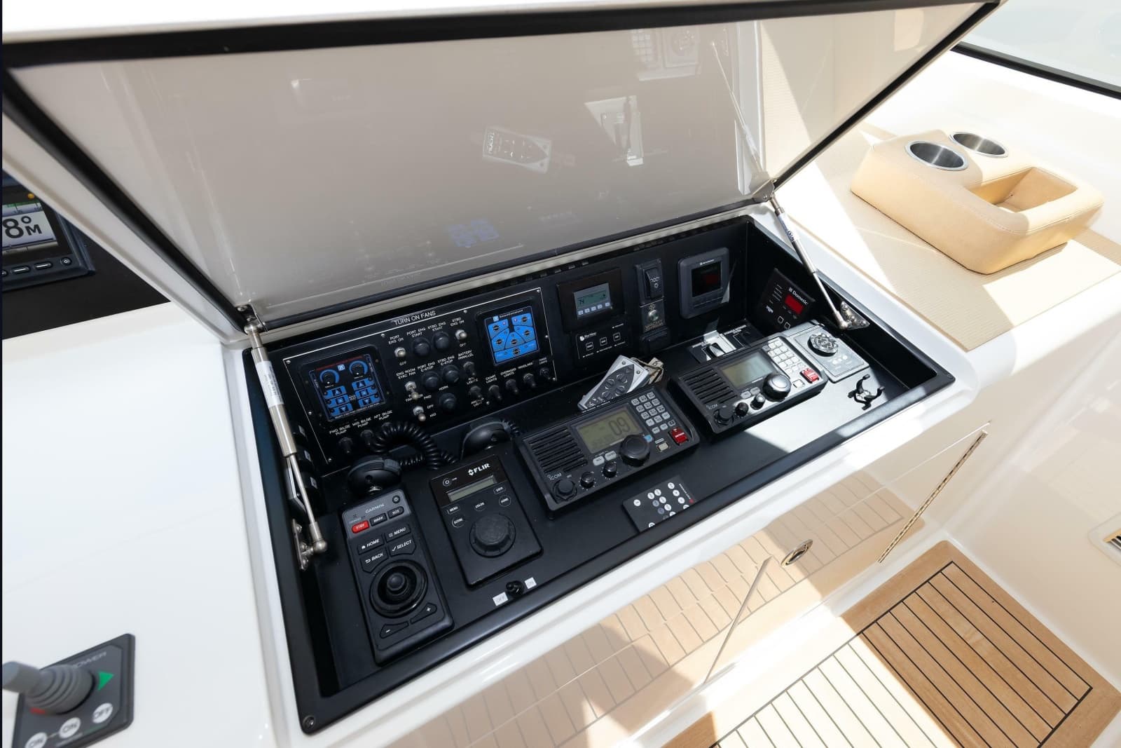 2017 Viking 52 Sport Tower - Photo 52