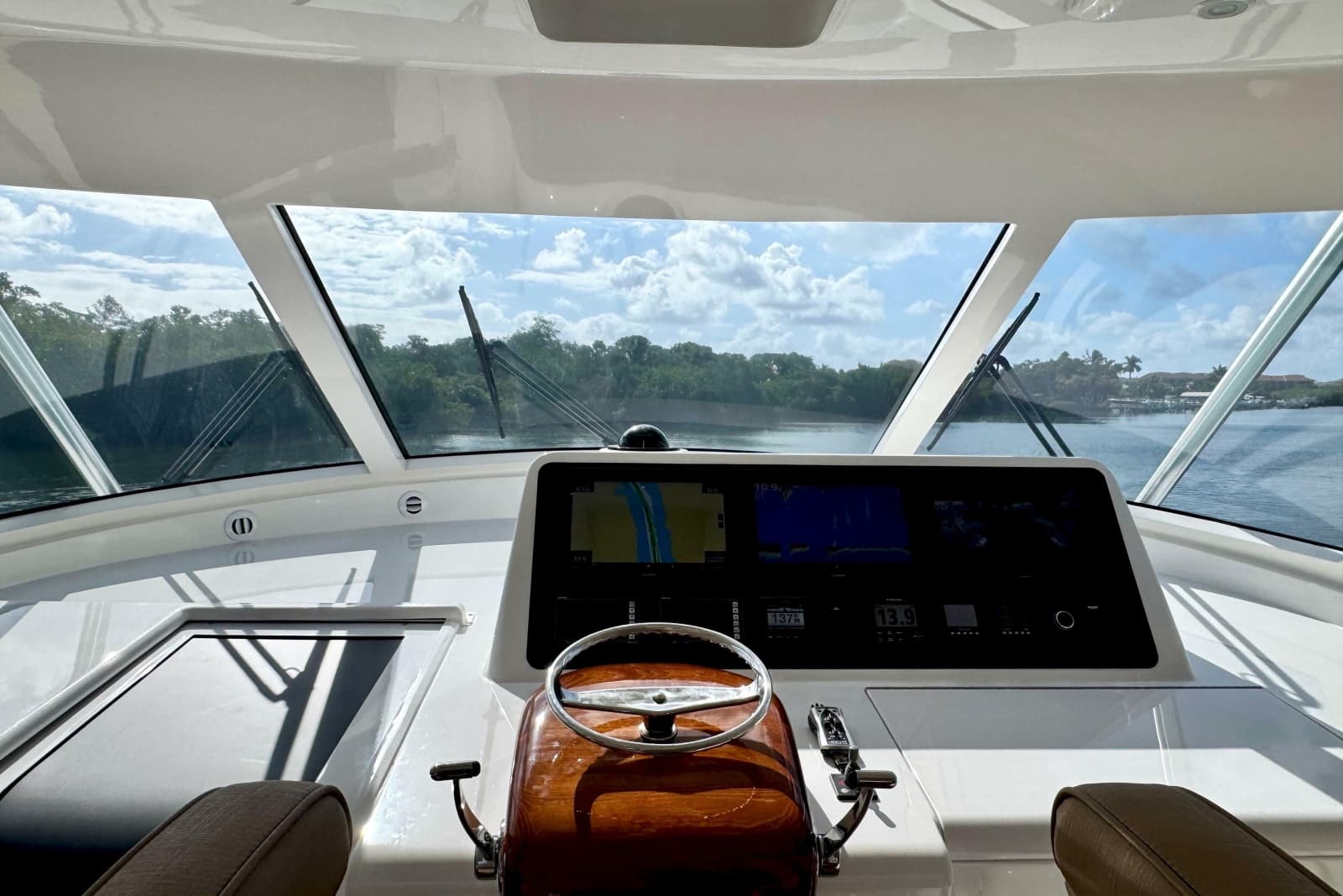 2017 Viking 52 Sport Tower - Photo 41