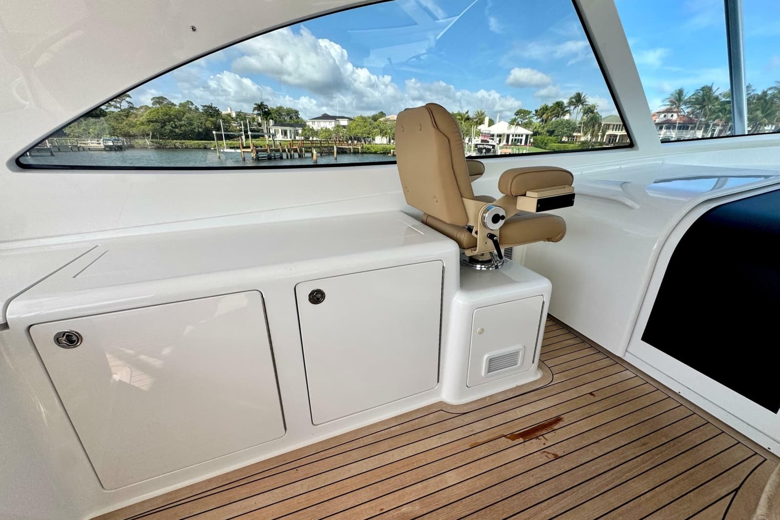 2017 Viking 52 Sport Tower - Photo 45