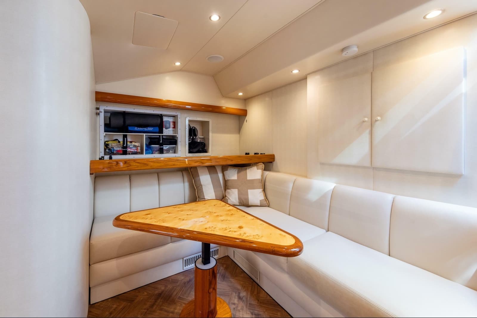 2017 Viking 52 Sport Tower - Photo 59