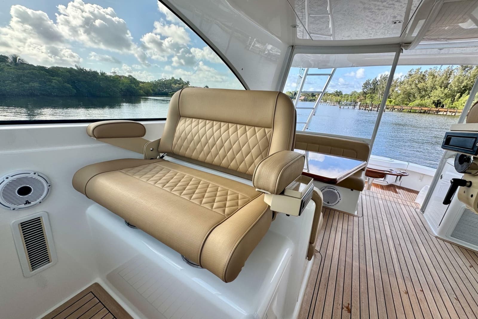2017 Viking 52 Sport Tower - Photo 35