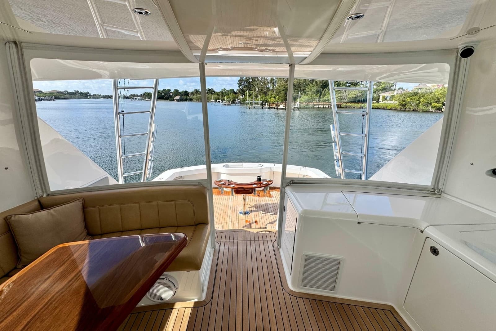 2017 Viking 52 Sport Tower - Photo 28