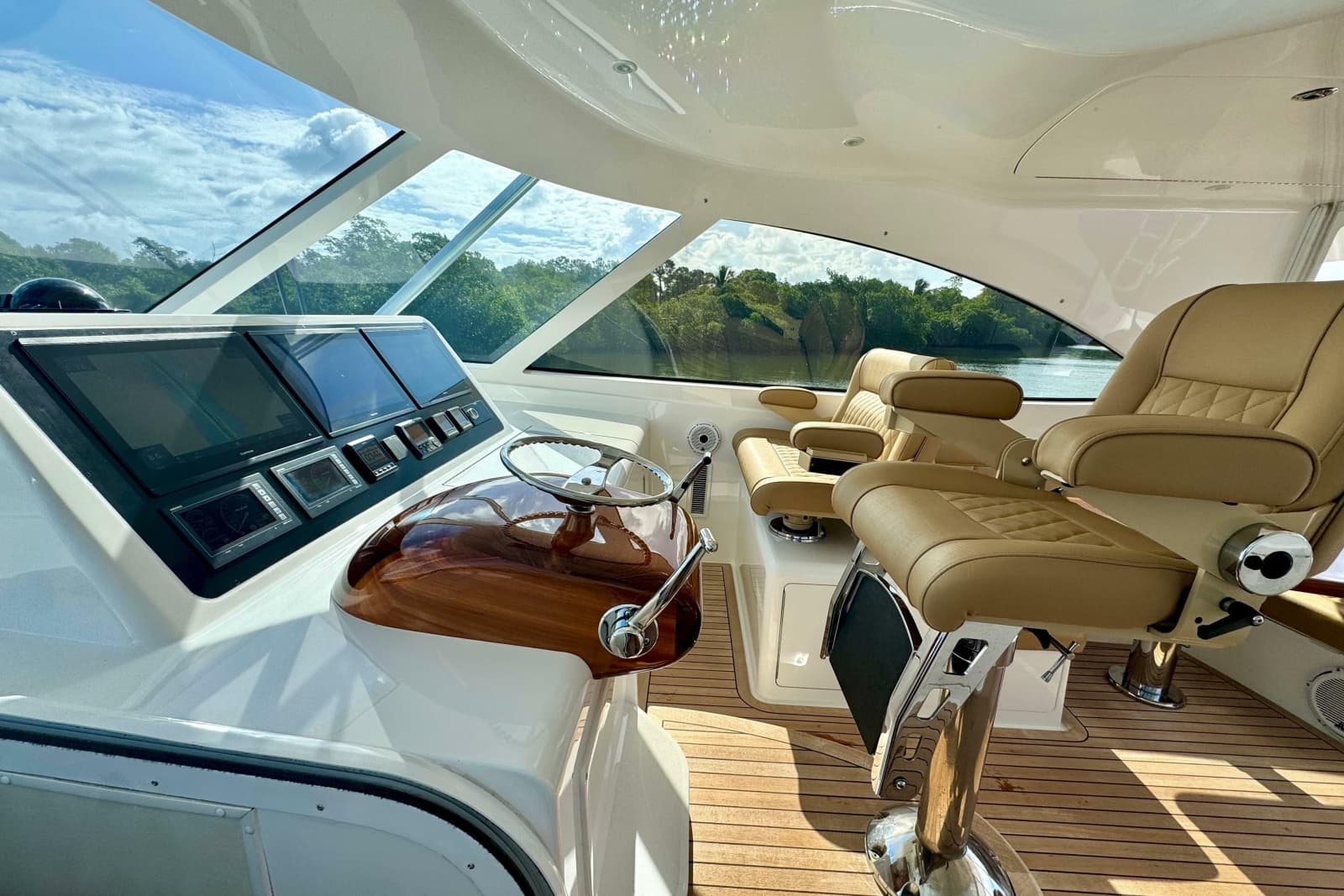 2017 Viking 52 Sport Tower - Photo 32