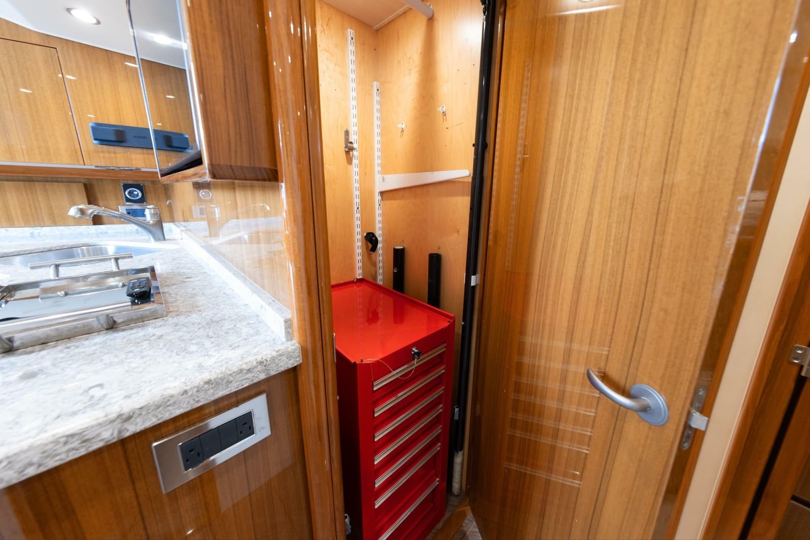 2017 Viking 52 Sport Tower - Photo 61