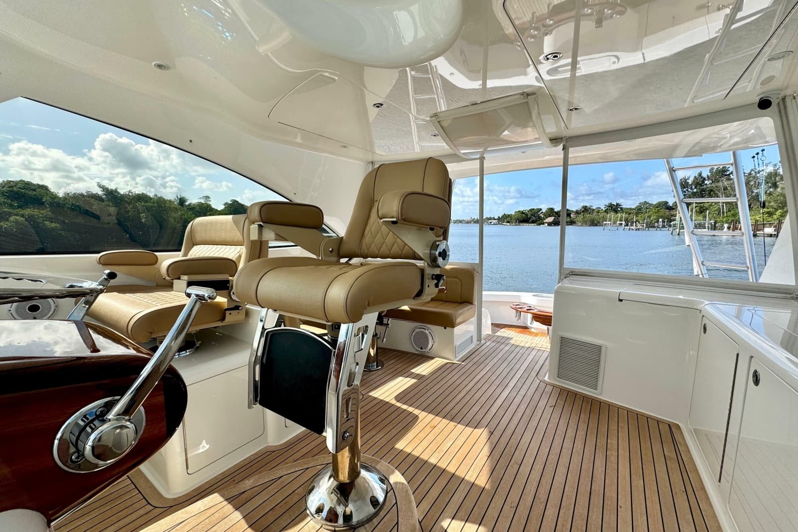 2017 Viking 52 Sport Tower - Photo 31