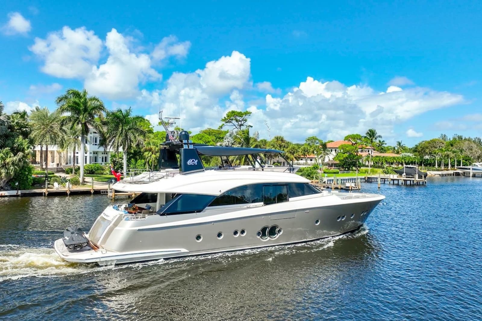 2015 Monte Carlo Yachts MCY 86 - Photo 20