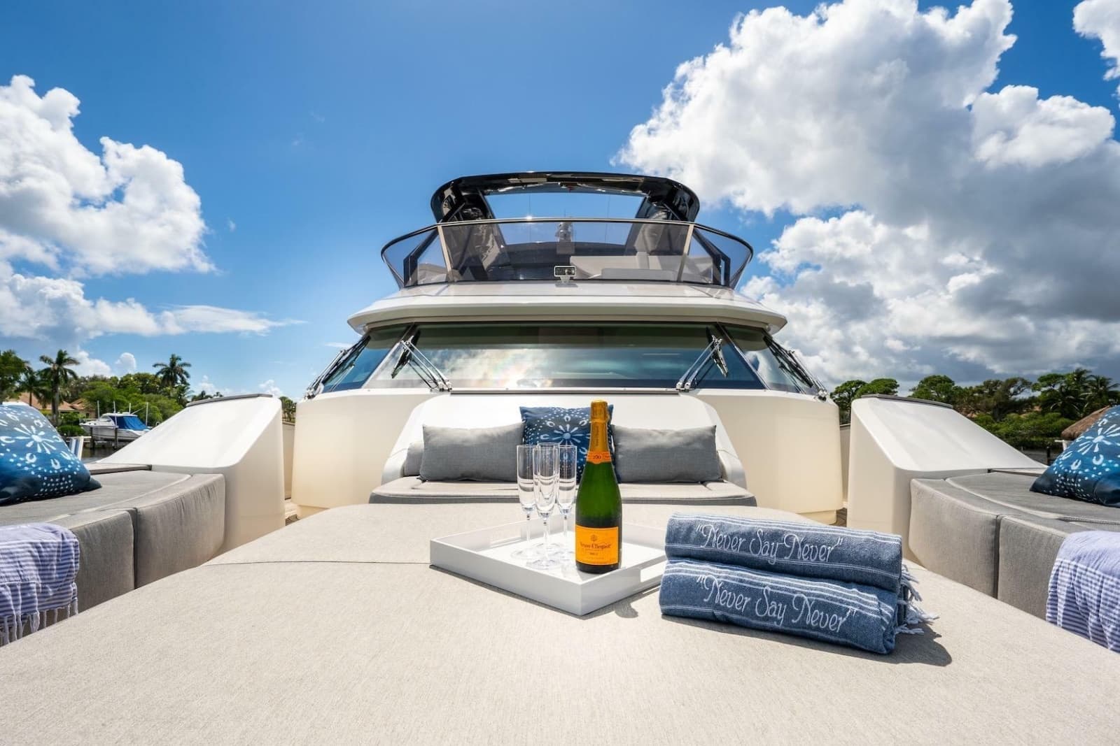 2015 Monte Carlo Yachts MCY 86 - Photo 28