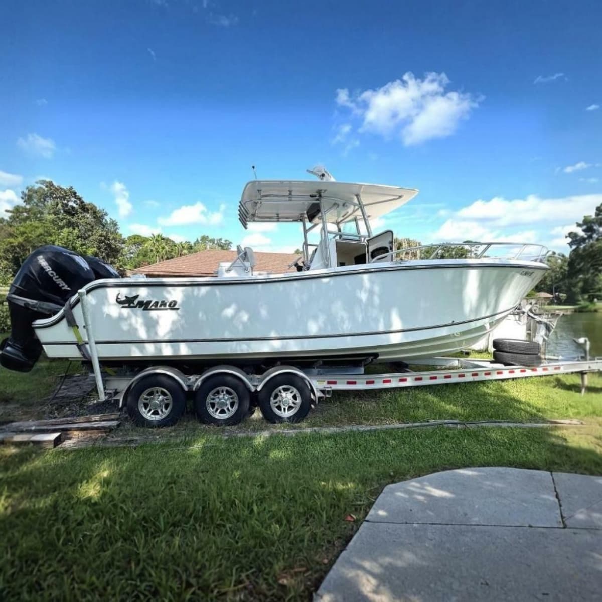 2014 Mako 284 Center Console - Photo 1