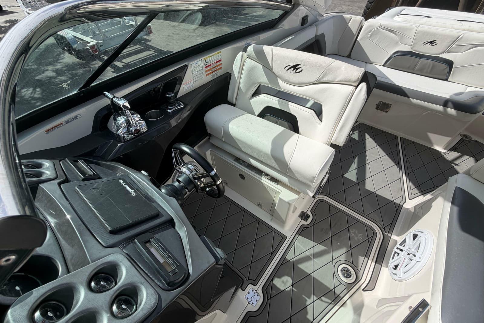 2014 Monterey 328SS Super Sport - Photo 12