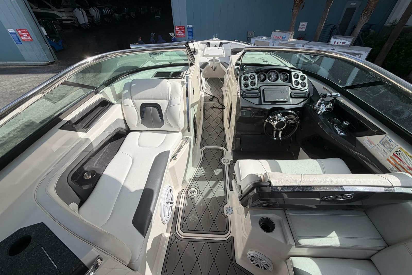 2014 Monterey 328SS Super Sport - Photo 11