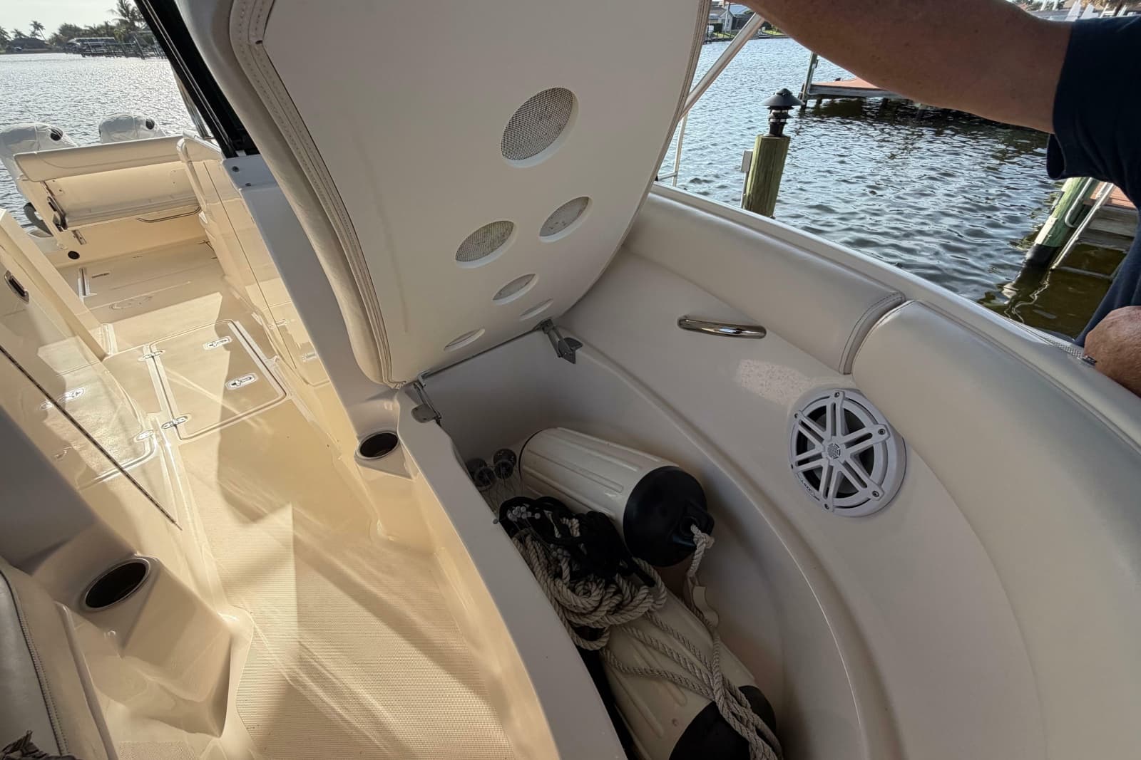 2014 Pursuit DC 265 Dual Console - Photo 25
