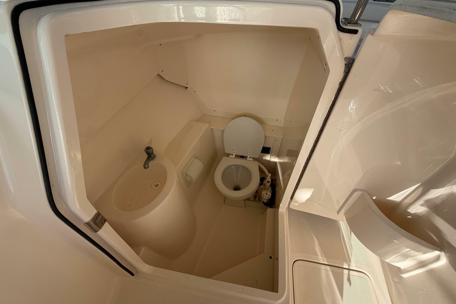 2014 Pursuit DC 265 Dual Console - Photo 28
