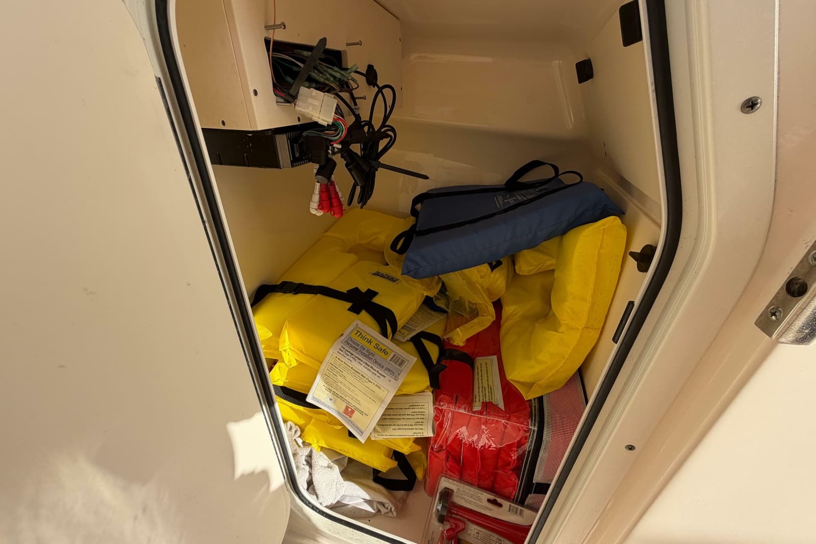 2014 Pursuit DC 265 Dual Console - Photo 27