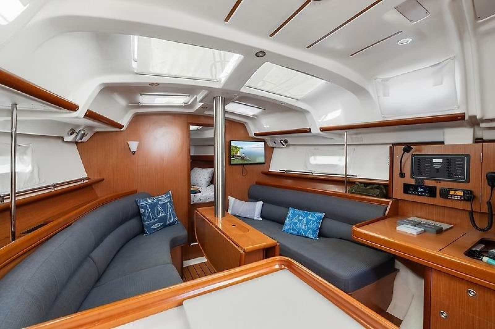 2008 Beneteau Oceanis Clipper 343 - Photo 25