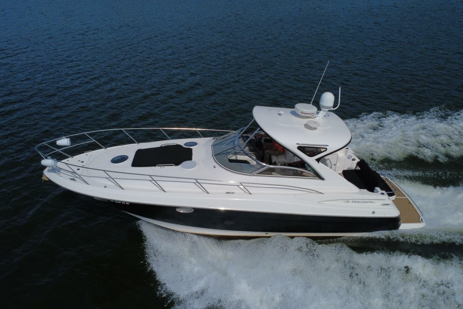 2008 Regal 3760 Sportyacht - Photo 7