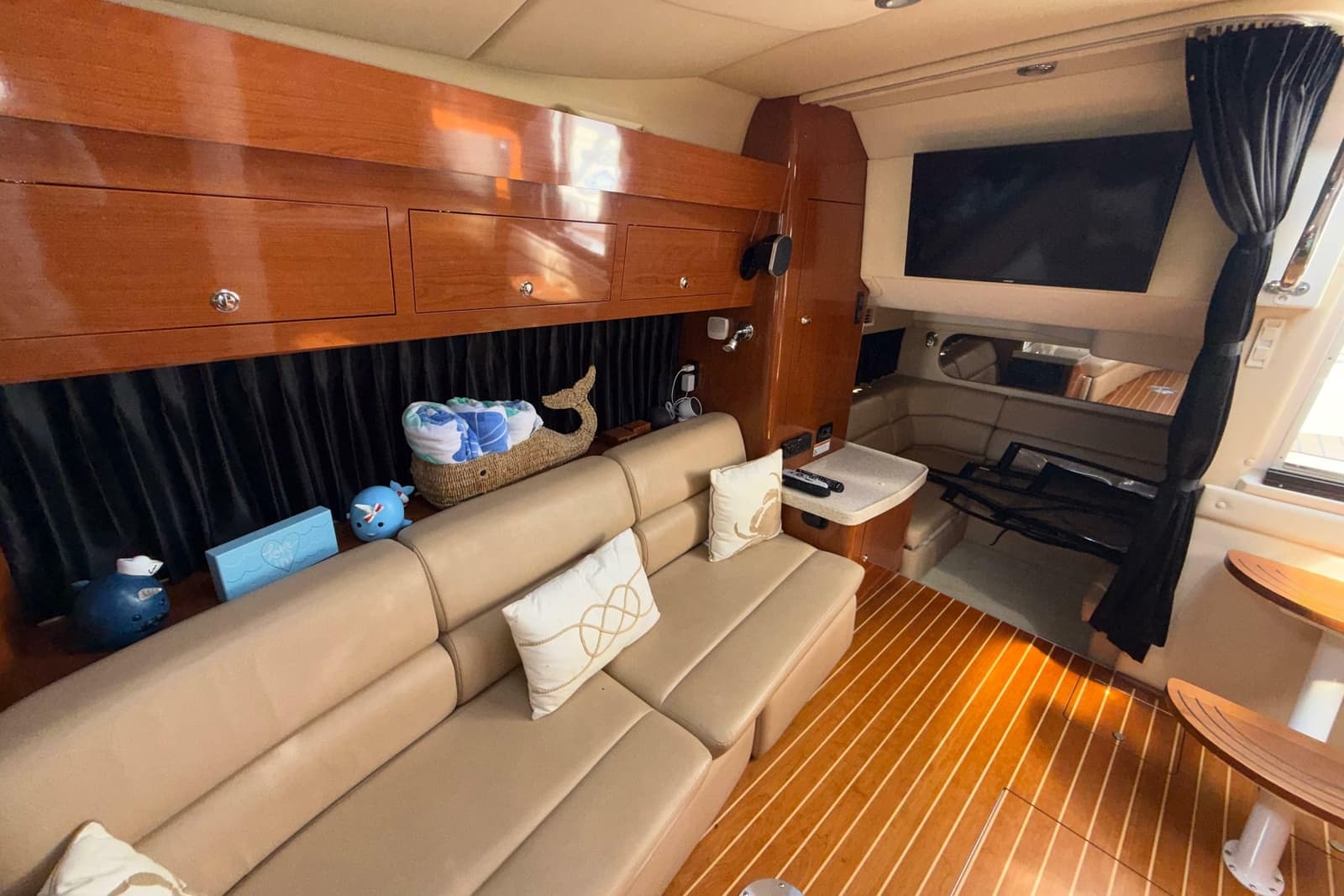 2008 Regal 3760 Sportyacht - Photo 20