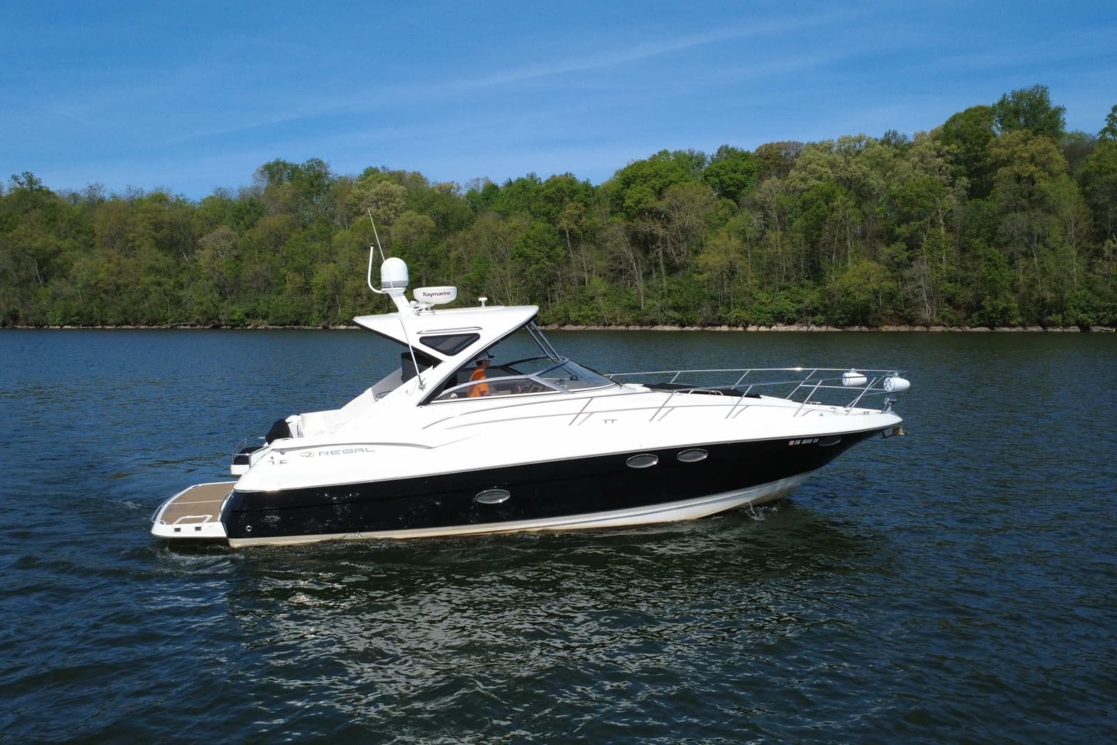 2008 Regal 3760 Sportyacht - Photo 3