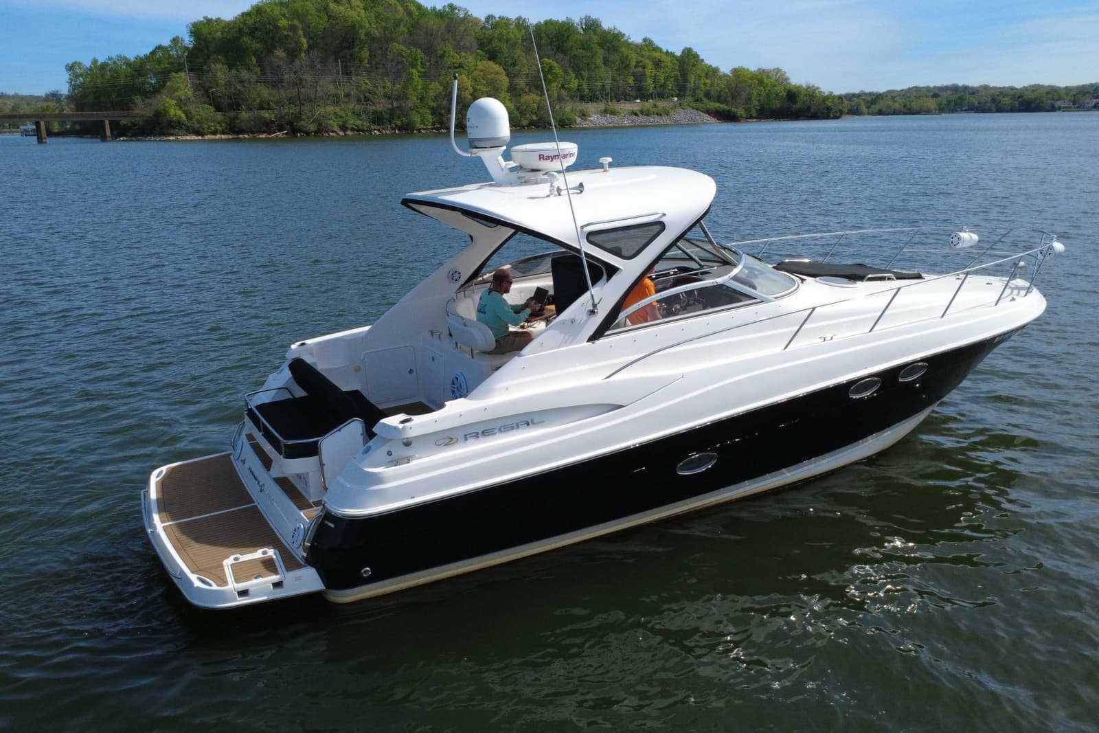 2008 Regal 3760 Sportyacht - Photo 12