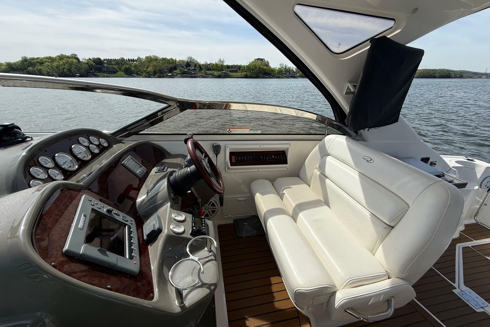 2008 Regal 3760 Sportyacht - Photo 14