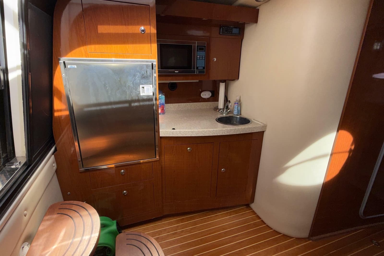 2008 Regal 3760 Sportyacht - Photo 22