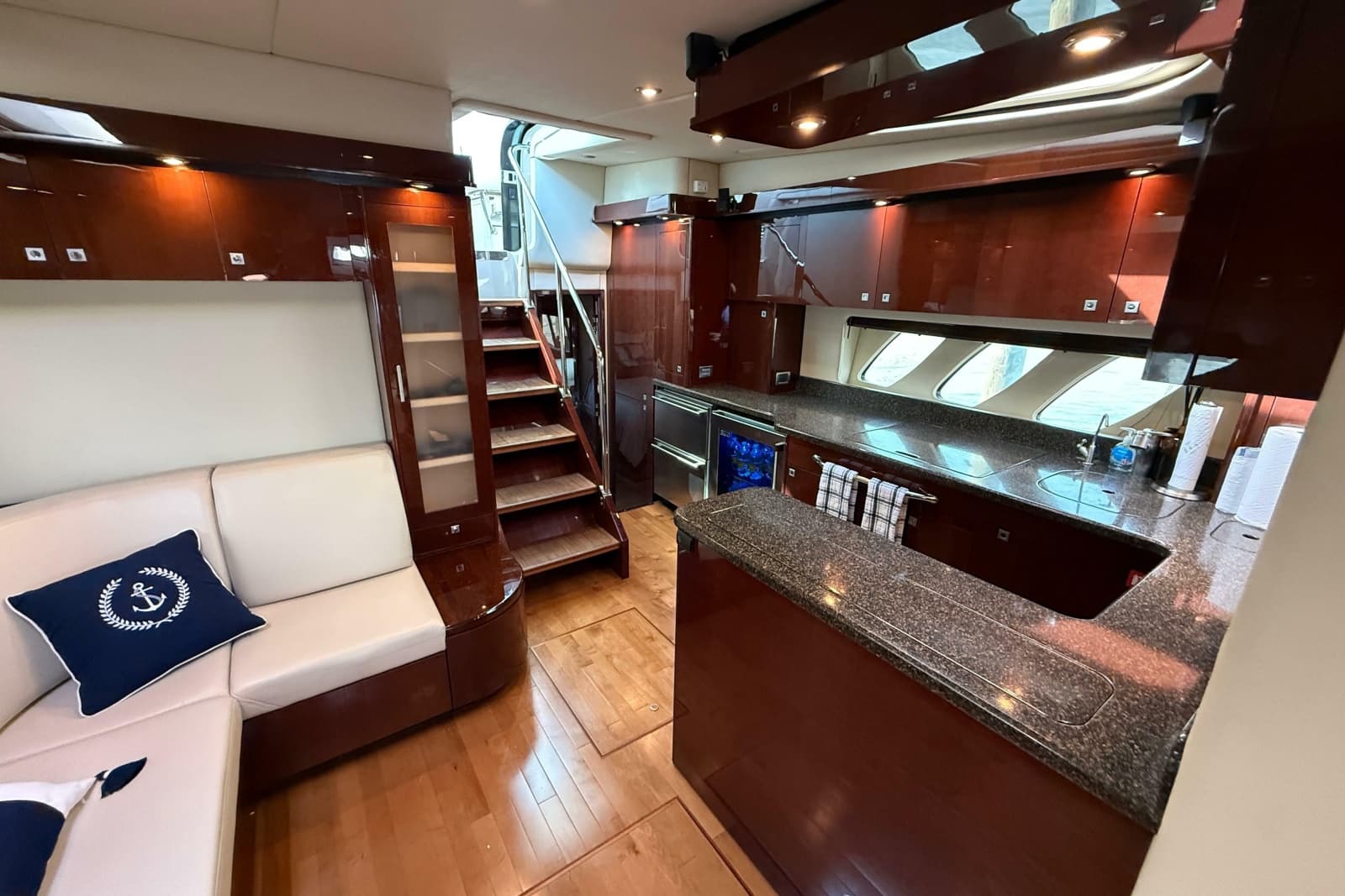 2008 Sea Ray 550 Sundancer - Photo 11