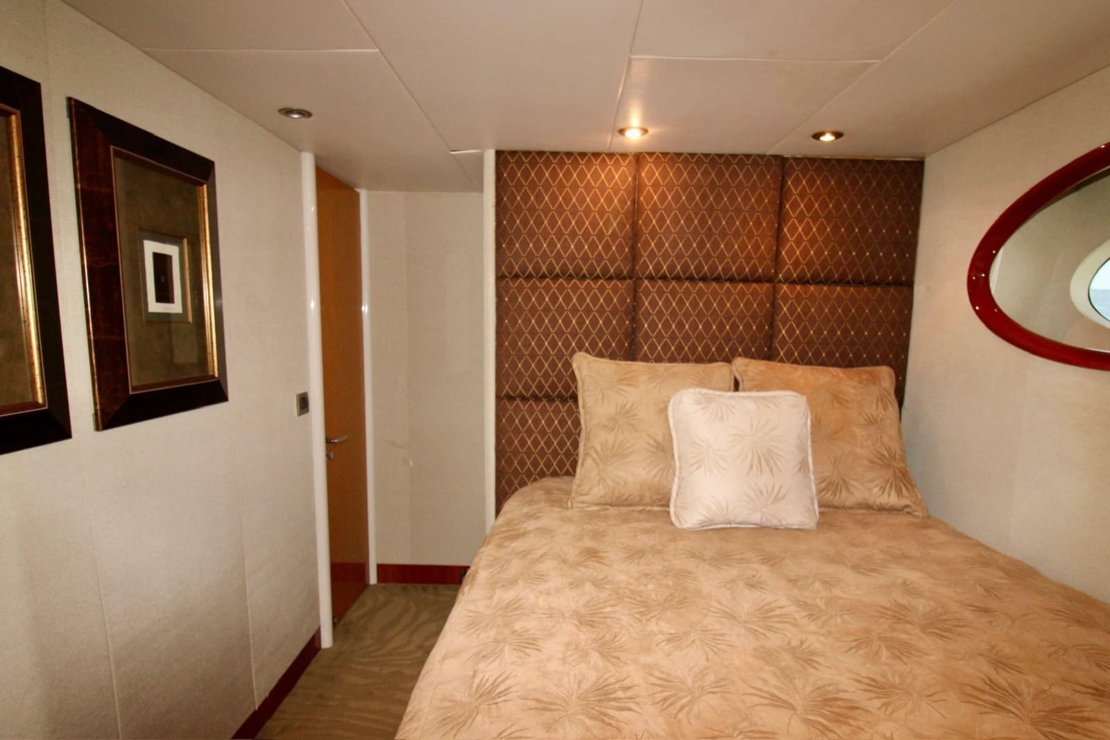 2007 Lazzara Yachts 74 MOTOR YACHT - Photo 54