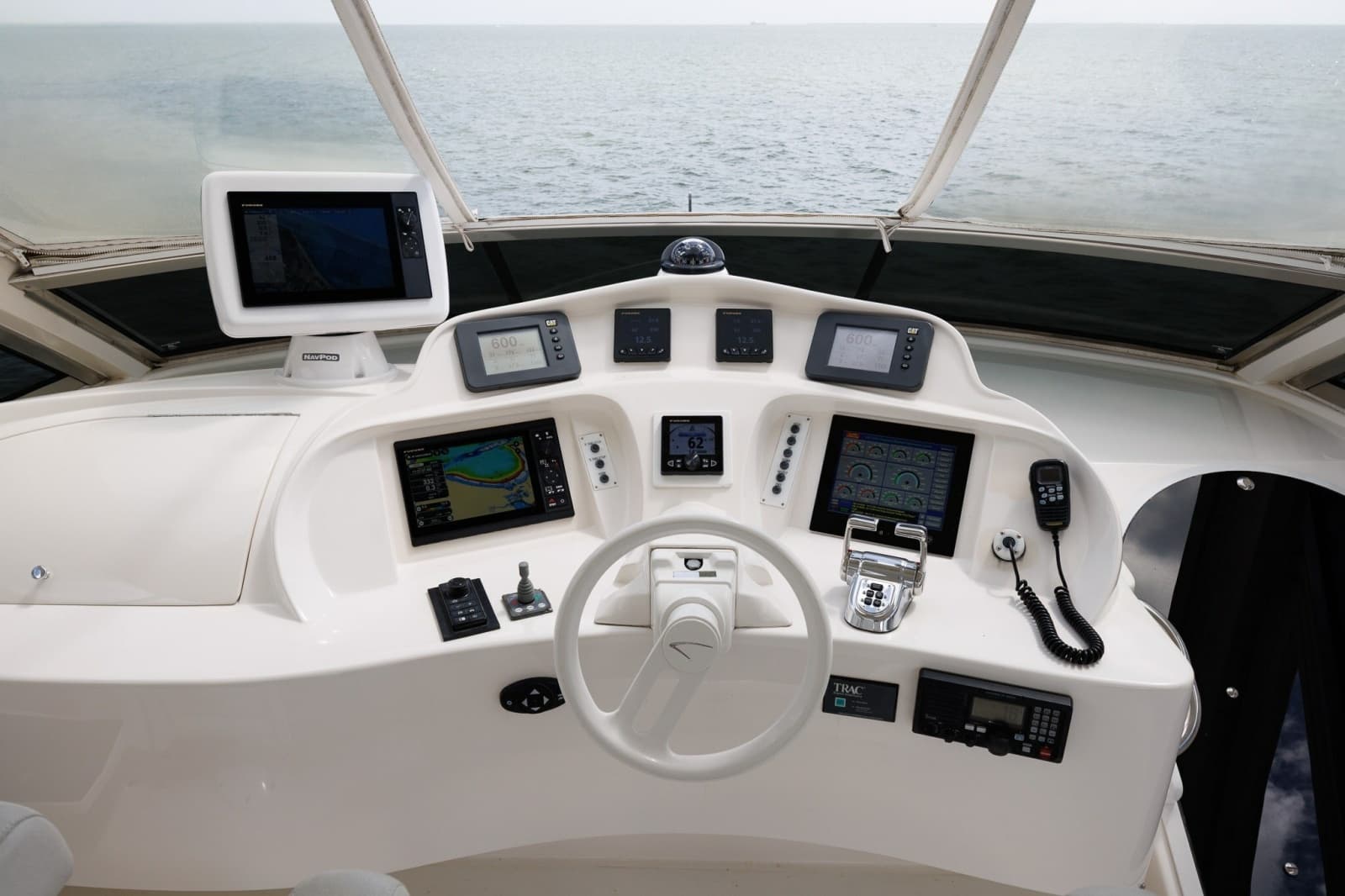 2007 Lazzara Yachts 74 MOTOR YACHT - Photo 44