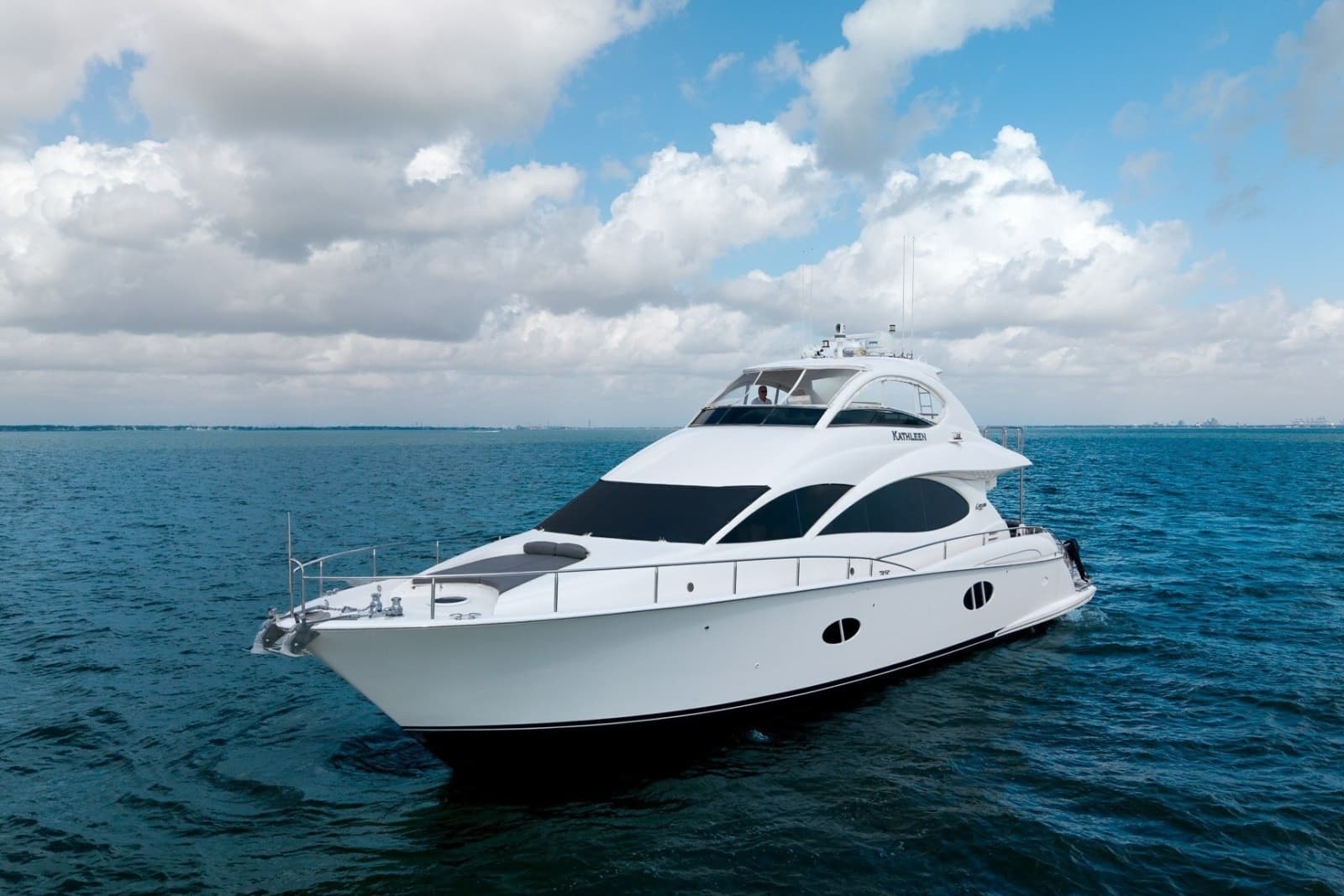 2007 Lazzara Yachts 74 MOTOR YACHT - Photo 1