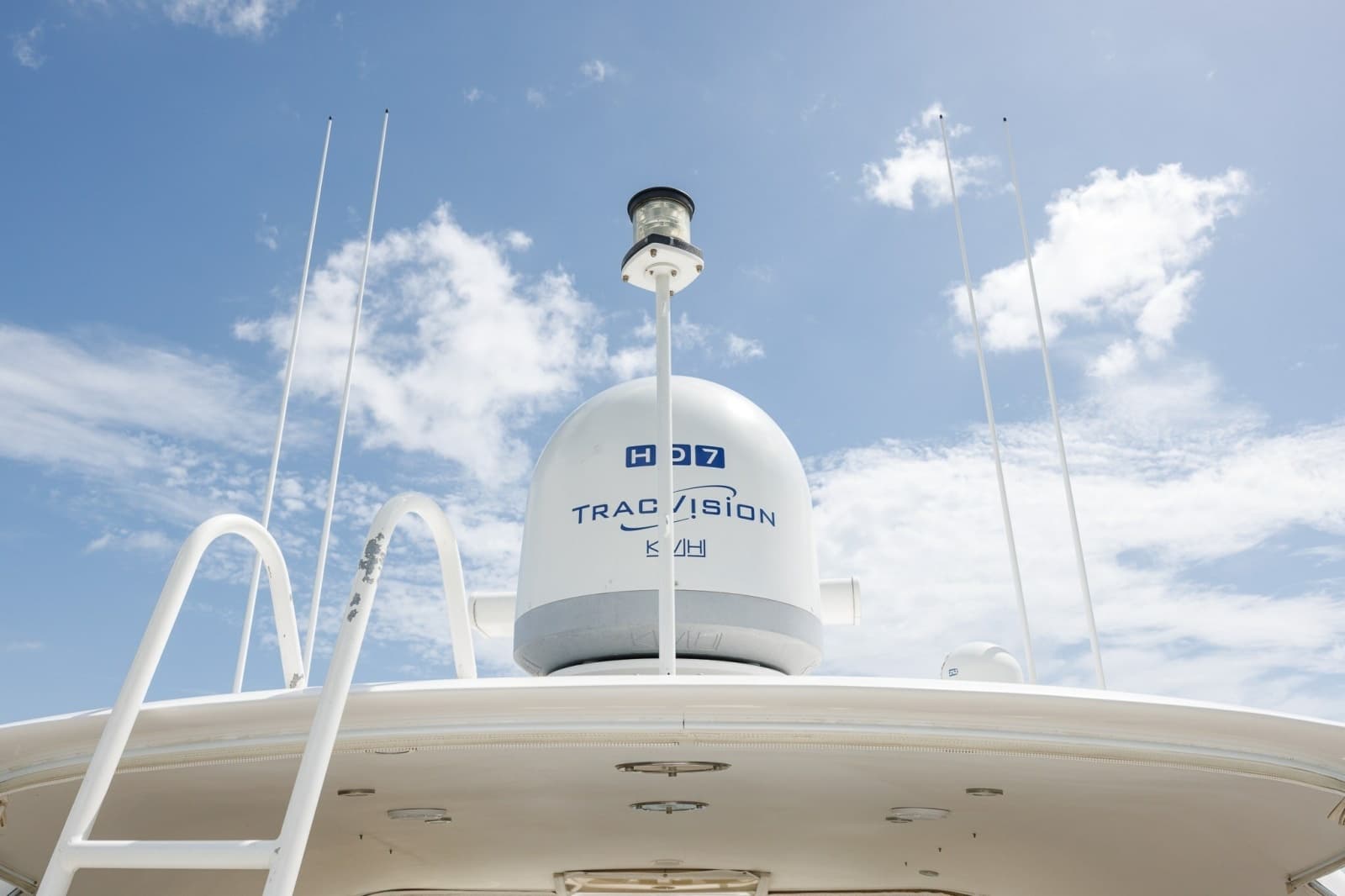 2007 Lazzara Yachts 74 MOTOR YACHT - Photo 45