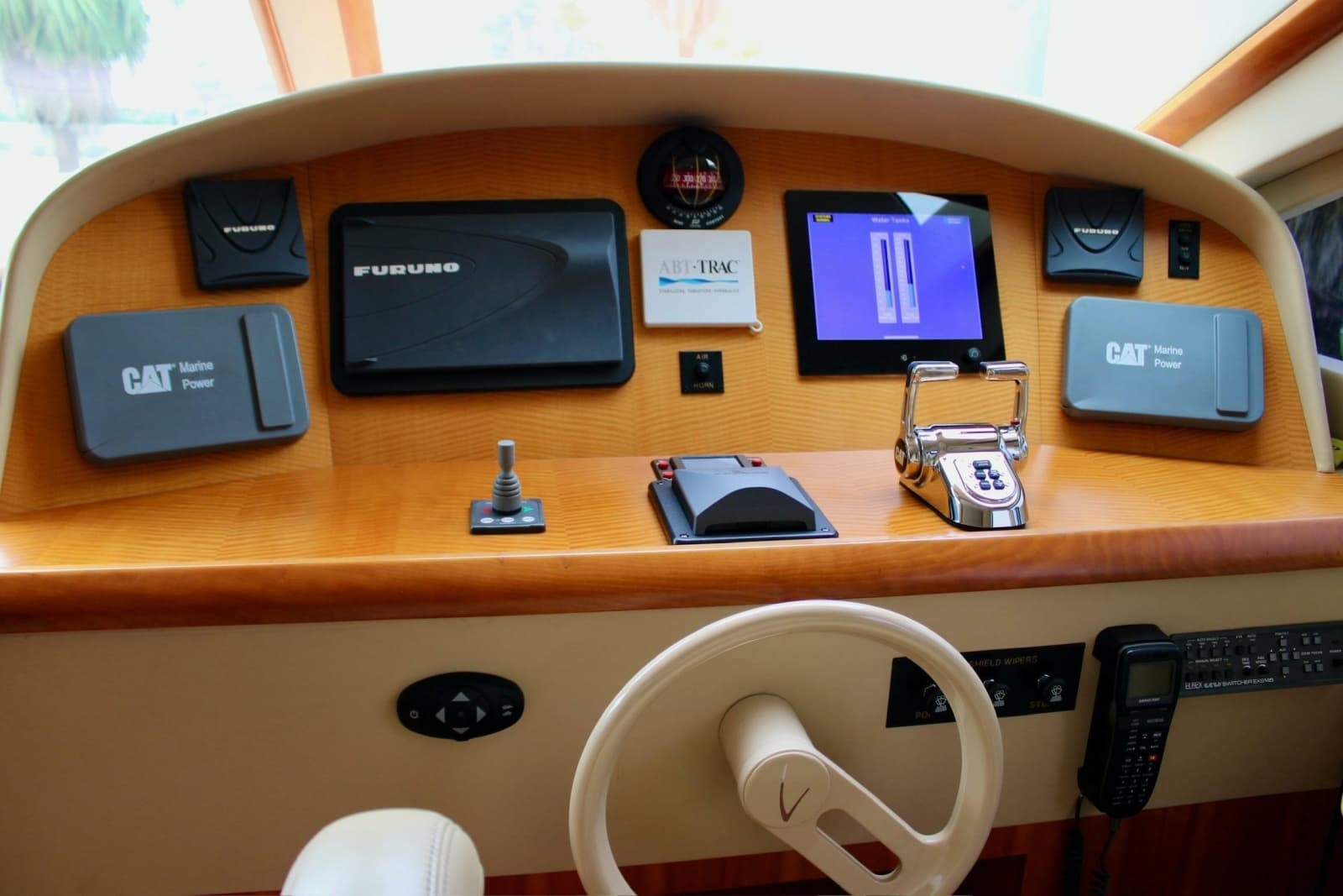 2007 Lazzara Yachts 74 MOTOR YACHT - Photo 4