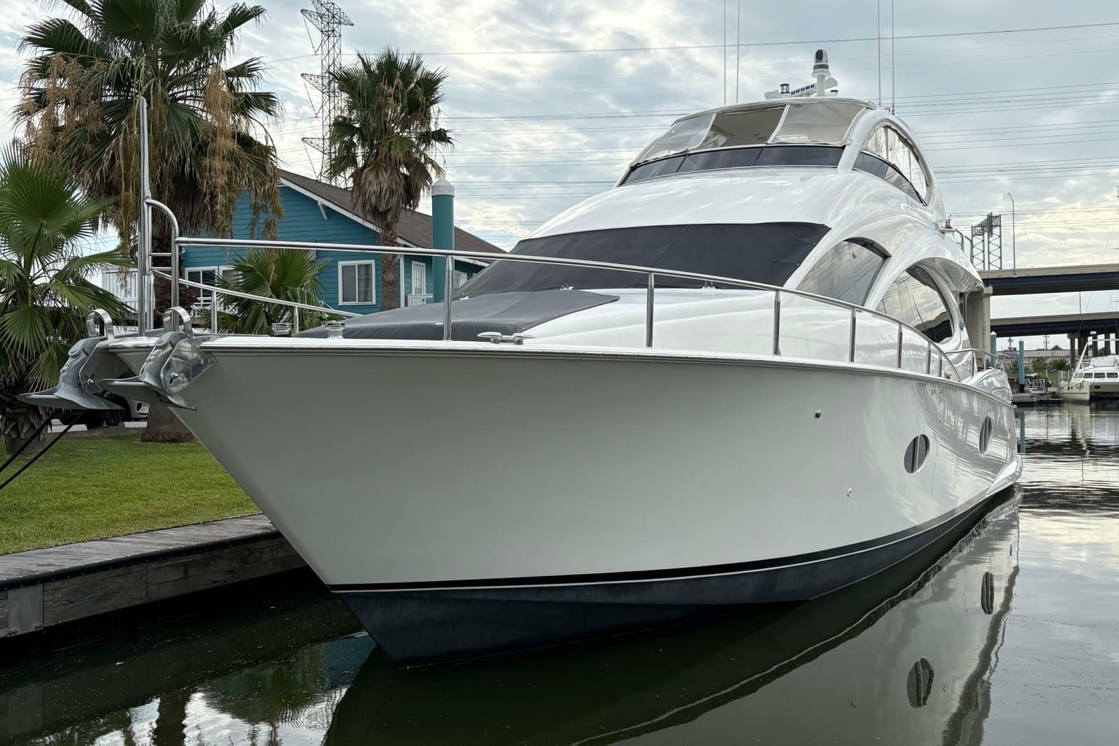 2007 Lazzara Yachts 74 MOTOR YACHT - Photo 67