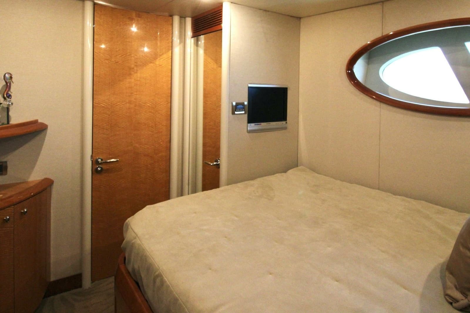2007 Lazzara Yachts 74 MOTOR YACHT - Photo 48