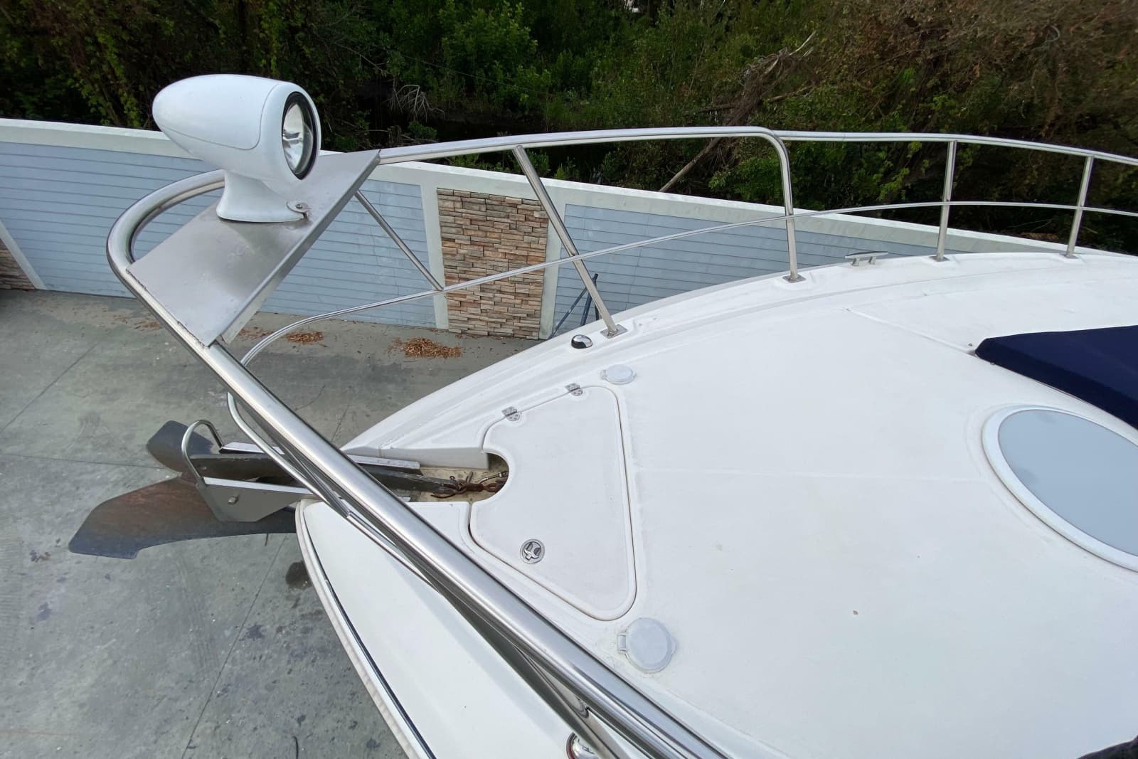2006 Cruisers Yachts 520 Express - Photo 45