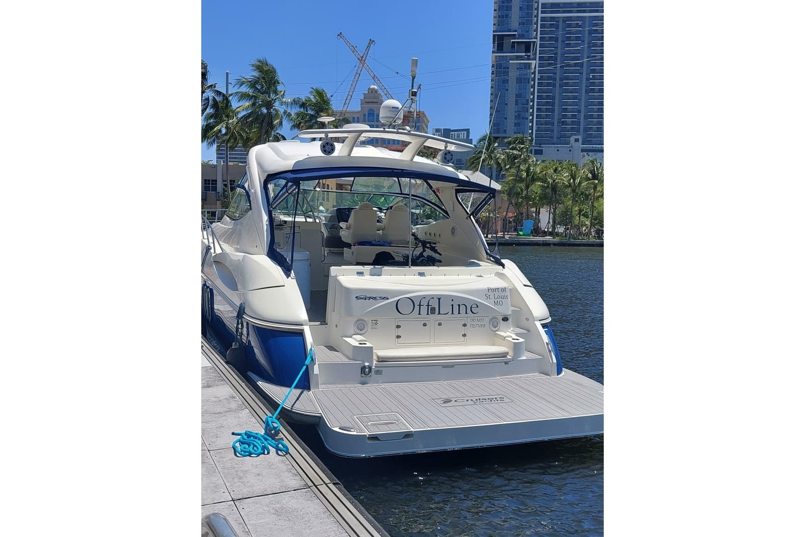 2006 Cruisers Yachts 520 Express - Photo 7