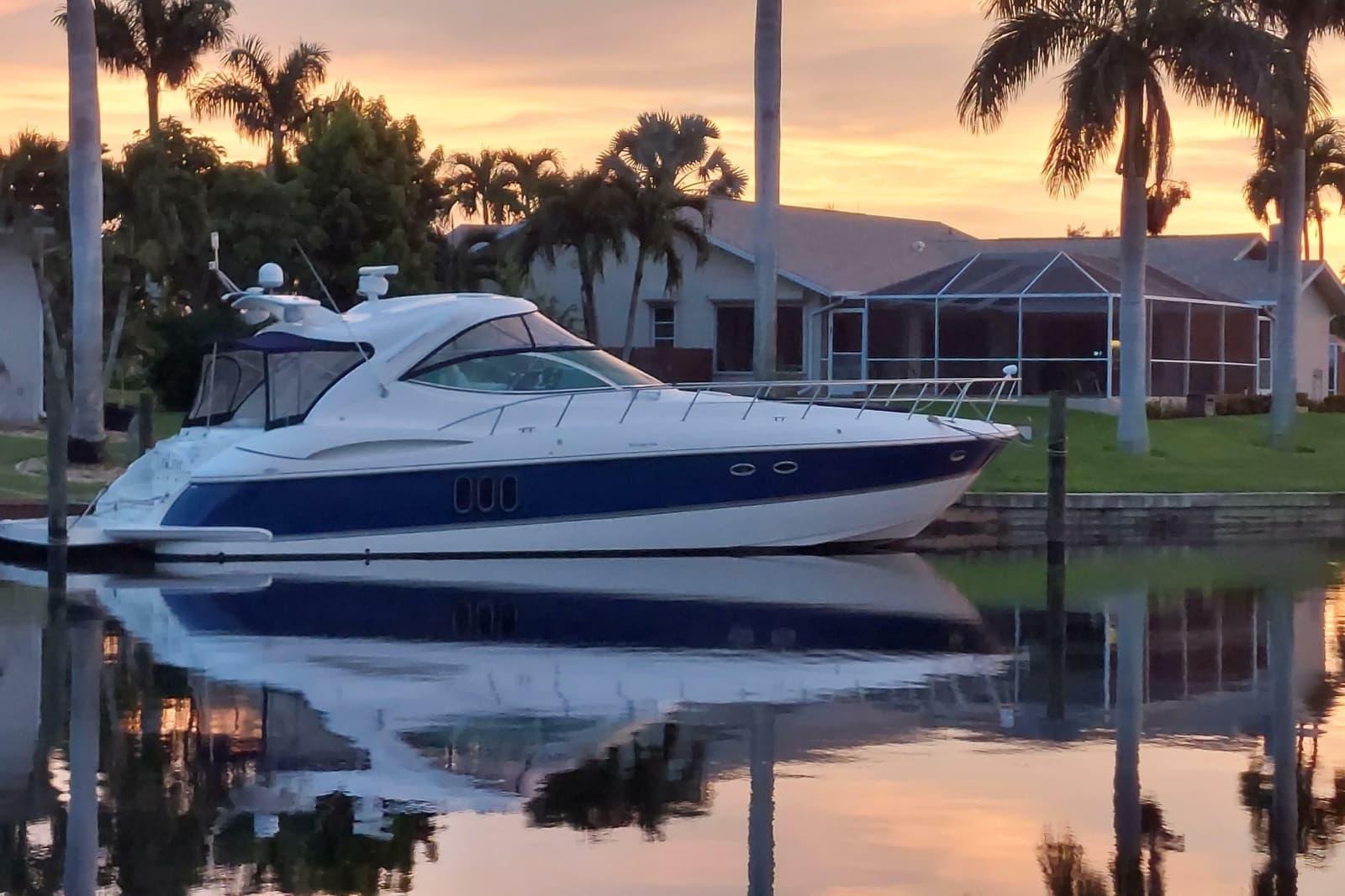 2006 Cruisers Yachts 520 Express - Photo 5