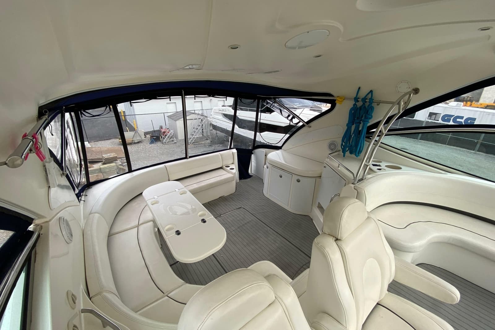 2006 Cruisers Yachts 520 Express - Photo 51