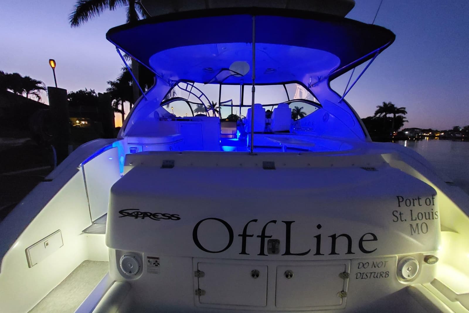 2006 Cruisers Yachts 520 Express - Photo 14