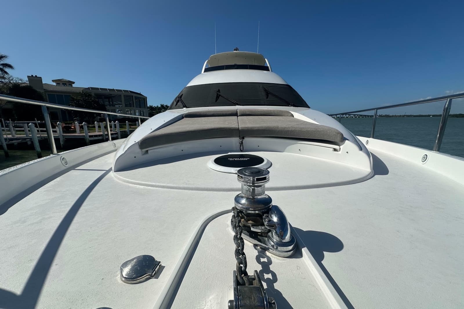 2006 Lazzara Yachts 68 Motoryacht - Photo 11
