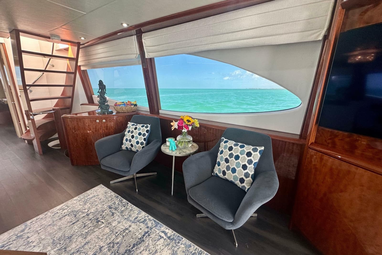2006 Lazzara Yachts 68 Motoryacht - Photo 27