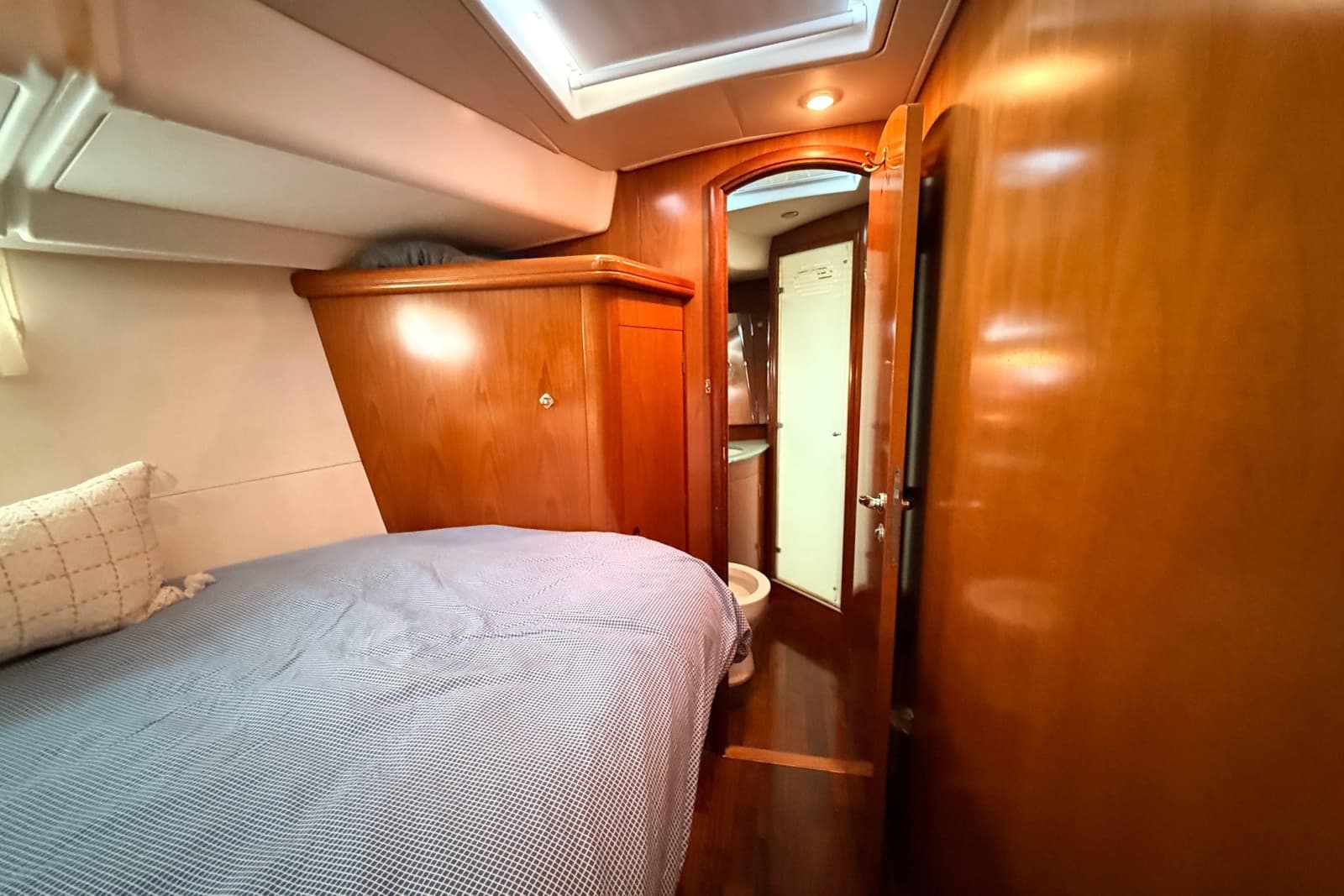 2005 Beneteau 57 - Photo 25