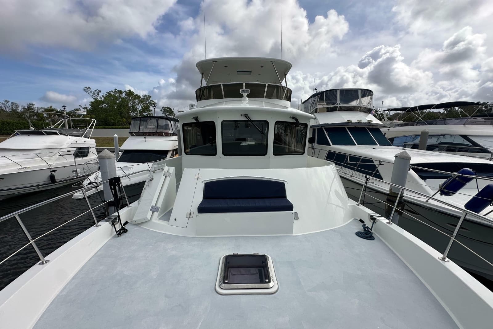 2005 Jefferson Pilothouse 63 - Photo 5