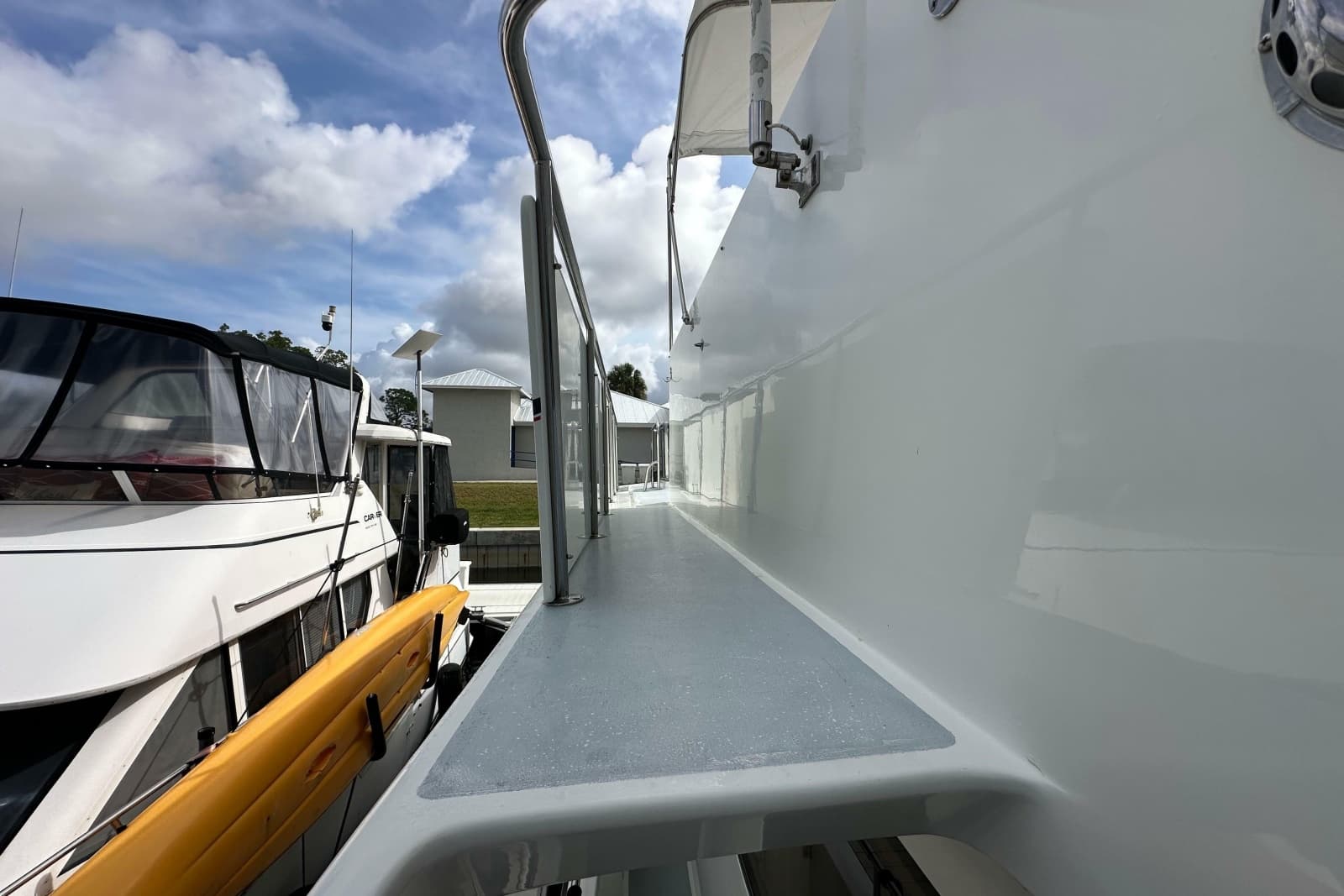 2005 Jefferson Pilothouse 63 - Photo 48