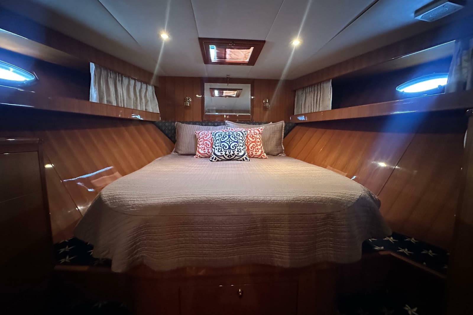 2005 Jefferson Pilothouse 63 - Photo 41