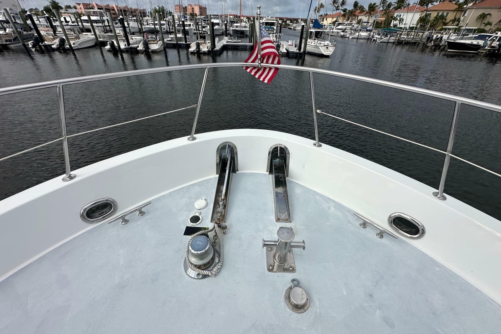 2005 Jefferson Pilothouse 63 - Photo 47